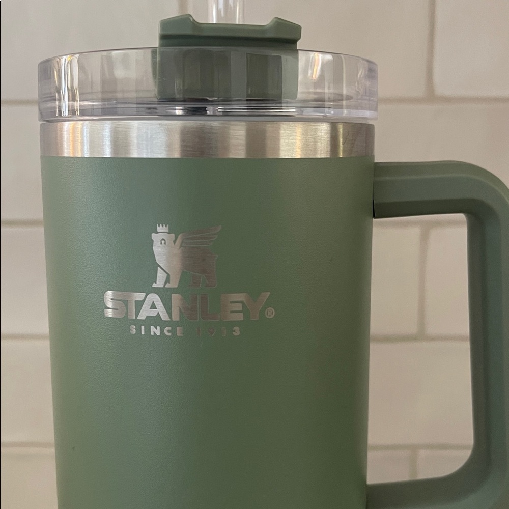 Stanley Classic Green Travel Mug with Handle